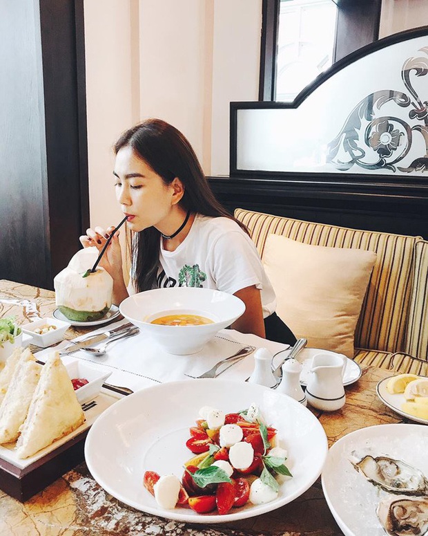 Lấy chồng mà suốt ngày đi du lịch, dùng hàng hiệu như Mai Ngọc thì ai chả thích! - Ảnh 15. Lấy chồng mà suốt ngày đi du lịch, dùng hàng hiệu như Mai Ngọc thì ai chả thích! - Ảnh 15.