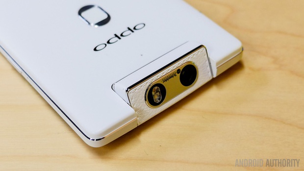 8 ý tưởng kỳ dị trên smartphone từng bị chê nhưng thực ra không tệ đến thế - Ảnh 7. 8 ý tưởng kỳ dị trên smartphone từng bị chê nhưng thực ra không tệ đến thế - Ảnh 7.