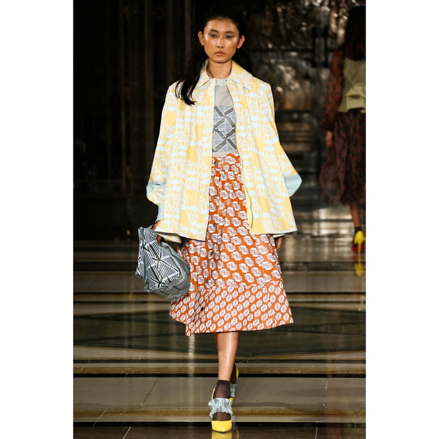 Kim Nhung - người mẫu chê Hoàng Thùy không có gì để dạy đã trúng 3 show tại London - Ảnh 6.