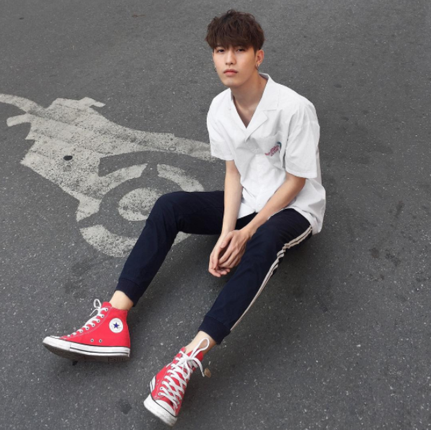 Không nổi tiếng, nhưng 4 anh chàng này vẫn khuấy đảo Instagram vì vừa đẹp trai lại siêu chất - Ảnh 15. Không nổi tiếng, nhưng 4 anh chàng này vẫn khuấy đảo Instagram vì vừa đẹp trai lại siêu chất - Ảnh 15.