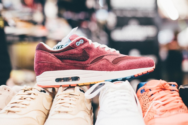 20 mẫu sneakers hiếm có và đắt giá nhất tại Sneakerness Paris Xuân/Hè 2017 20 mẫu sneakers hiếm có và đắt giá nhất tại Sneakerness Paris Xuân/Hè 2017