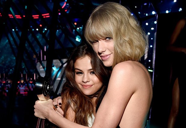 Selena ốm đau bệnh hoạn thế mà Taylor chẳng nói câu nào, ủa bộ hết thân rồi hả? - Ảnh 3.