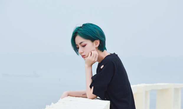 Khó lắm mới kiếm được cô nàng cool với gương mặt không tì vết thế này! - Ảnh 4. Khó lắm mới kiếm được cô nàng cool với gương mặt không tì vết thế này! - Ảnh 4.