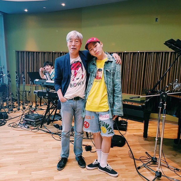 Zico - chàng rapper tắc kè hoa với phong cách không ai làm ngơ nổi - Ảnh 7. Zico - chàng rapper tắc kè hoa với phong cách không ai làm ngơ nổi - Ảnh 7.