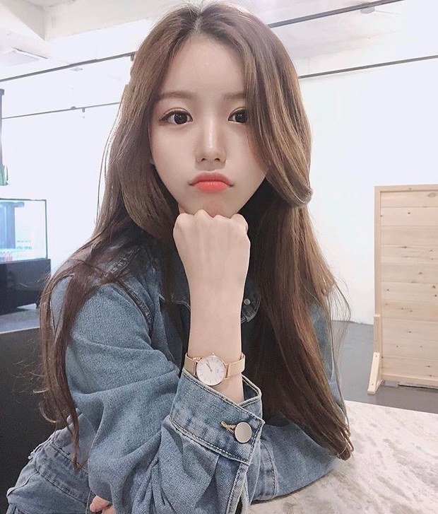 Để tóc xõa bồng bềnh mà không bù rù, gái Hàn có 1 chiêu độc với chun buộc - Ảnh 8. Để tóc xõa bồng bềnh mà không bù rù, gái Hàn có 1 chiêu độc với chun buộc - Ảnh 8.