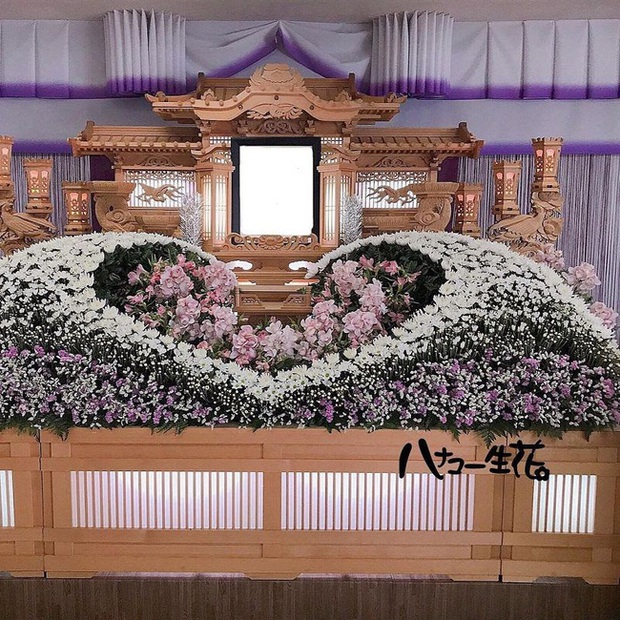 Người Nhật tiễn người đã khuất bằng hoa tươi theo cách cực kỳ lộng lẫy, công ty hoa tang lễ thu hơn tiền tỷ mỗi năm - Ảnh 6.