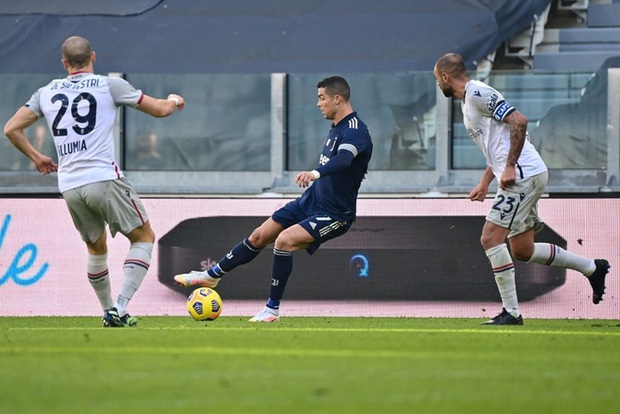 Ronaldo kiến tạo đưa Juventus trở lại top 4 Serie A - Ảnh 3. Ronaldo kiến tạo đưa Juventus trở lại top 4 Serie A - Ảnh 3.