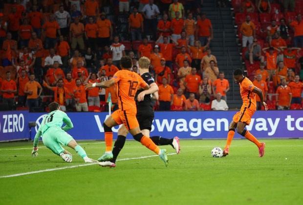 Thắng áp đảo tuyển Áo, Hà Lan chính thức bước tiếp vào vòng knock-out Euro - Ảnh 6. Thắng áp đảo tuyển Áo, Hà Lan chính thức bước tiếp vào vòng knock-out Euro - Ảnh 6.