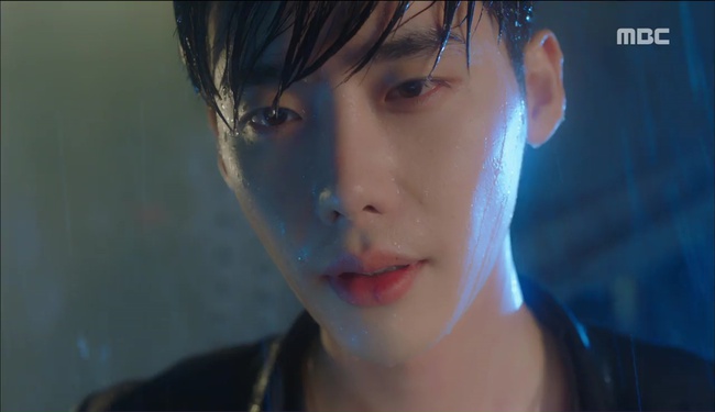 “W”: Triệu hồi Conan phá án, bắt tên sát thủ áo đen muốn diệt Lee Jong Suk! - Ảnh 15. “W”: Triệu hồi Conan phá án, bắt tên sát thủ áo đen muốn diệt Lee Jong Suk! - Ảnh 15.