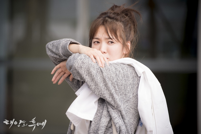 Dự đoán kịch bản giải Daesang 2016: Song Hye Kyo khó về tay không - Ảnh 3.