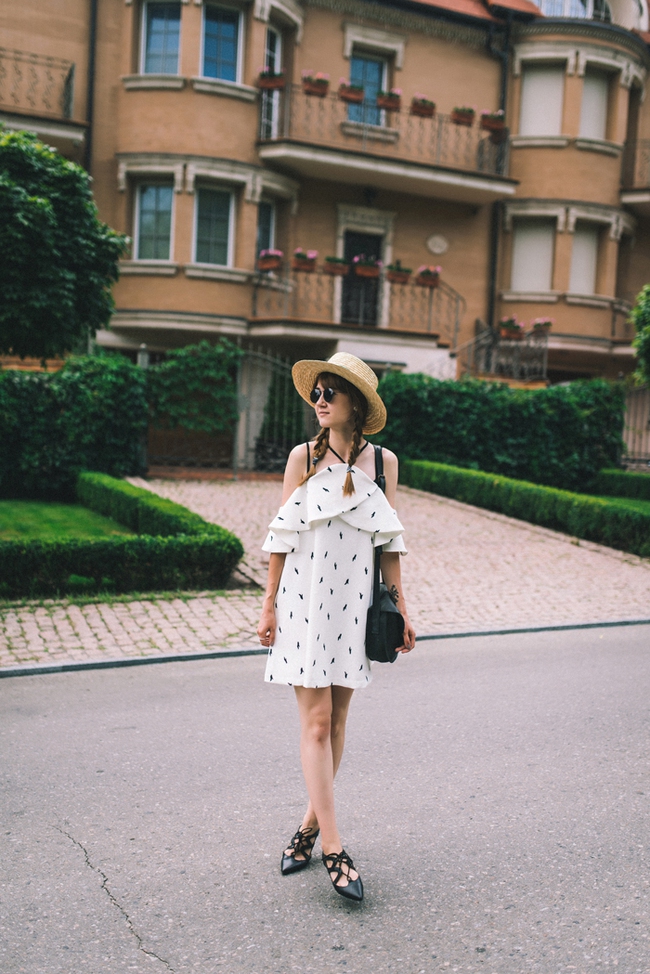 Ngắm mãi không chán street style gần gũi mà bắt mắt của giới trẻ thế giới - Ảnh 9. Ngắm mãi không chán street style gần gũi mà bắt mắt của giới trẻ thế giới - Ảnh 9.