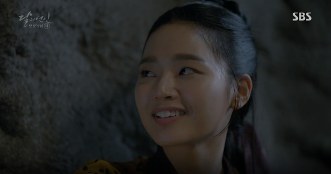 Moon Lovers: “Mười” Baekhyun chính thức có nụ hôn màn ảnh đầu tiên! - Ảnh 18. Moon Lovers: “Mười” Baekhyun chính thức có nụ hôn màn ảnh đầu tiên! - Ảnh 18.