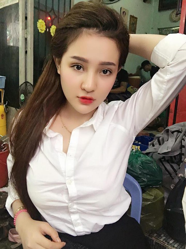 Cô nàng 18 tuổi từng khẩu chiến chê ngực lép vừa bị lộ ảnh nude trên MXH - Ảnh 6.