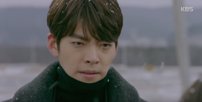 Uncontrollably Fond: Kim Woo Bin đánh nhau tóe máu, Suzy vì nghèo đã nhận hối lộ - Ảnh 25.