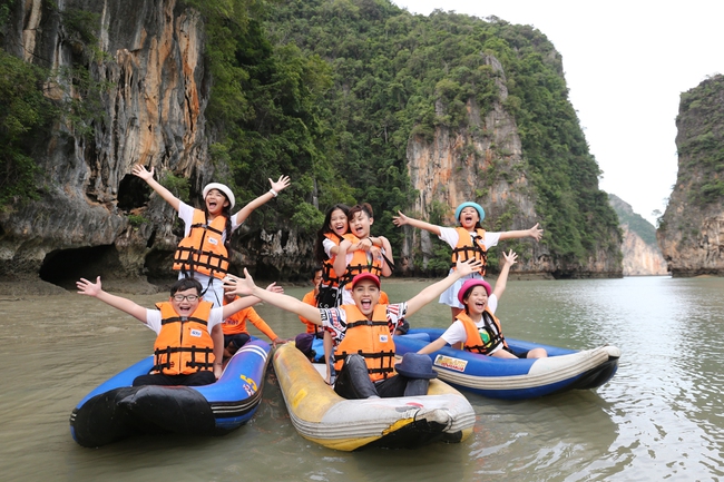 Noo Phước Thịnh cùng các học trò đi du thuyền 5 sao khám phá vịnh Phuket, Thái Lan - Ảnh 16.