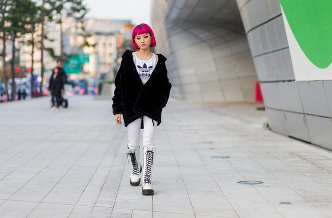 5 xu hướng làm đẹp con gái Hàn lăng xê liên tục tại Tuần lễ thời trang Seoul - Ảnh 9.