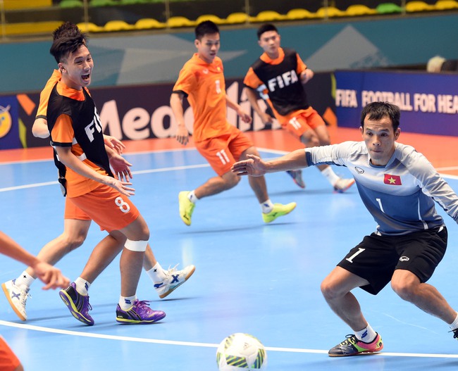 Tuyển futsal Việt Nam tự tin đánh bại đội bóng số 3 thế giới ở vòng 1/8 World Cup - Ảnh 7. Tuyển futsal Việt Nam tự tin đánh bại đội bóng số 3 thế giới ở vòng 1/8 World Cup - Ảnh 7.