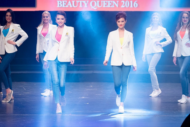 Lặng lẽ đi thi, đại diện Việt Nam - Ngọc Duyên bất ngờ đăng quang Miss Global Beauty Queen 2016 - Ảnh 7.
