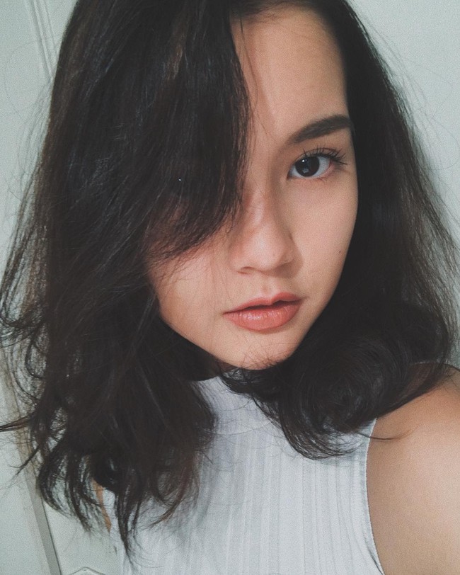Lục Instagram của loạt hot girl Việt tìm ra 5 màu son hot phá đảo thời gian này ảnh 4