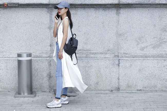 Street style chất chẳng kém thế giới của Hà Nội & Sài Gòn - Ảnh 3. Street style chất chẳng kém thế giới của Hà Nội & Sài Gòn - Ảnh 3.