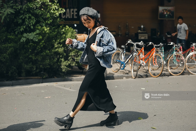 Street style ngày 5 VIFW: Mâu Thủy chơi lầy, đội mấn đạp xe trên phố cực lạ - Ảnh 28.