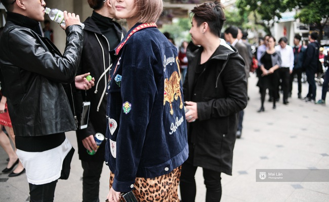  Giới trẻ Hà Nội bắt đầu bung lụa hơn ngày đầu - Ảnh 10.