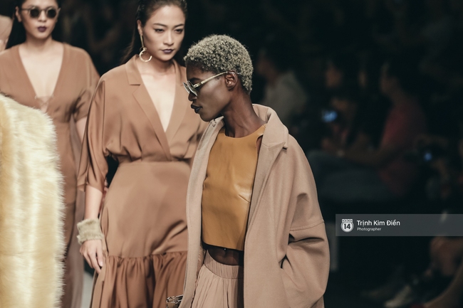 Gói gọn 6 ngày - 5 đêm của Vietnam International Fashion Week trong những khung hình tuyệt vời nhất! - Ảnh 17.