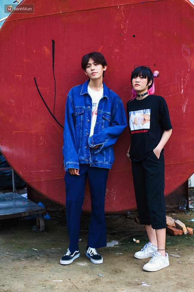 Street style 2 miền: Hà Nội toàn đen trắng đối lập Sài Gòn rực rỡ sắc màu - Ảnh 11. Street style 2 miền: Hà Nội toàn đen trắng đối lập Sài Gòn rực rỡ sắc màu - Ảnh 11.