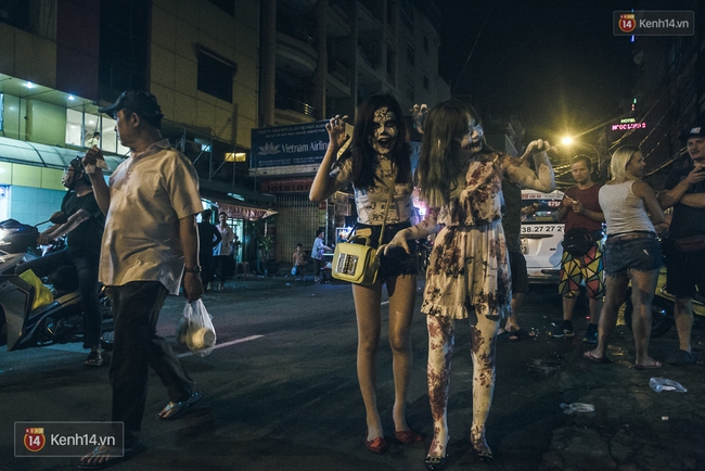 Hà Nội hay Sài Gòn cũng đều ngập tràn những bạn trẻ hóa trang độc đáo dịp Halloween - Ảnh 24.