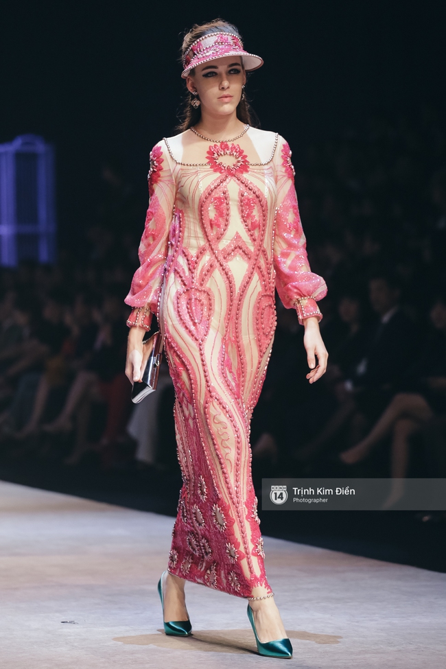 Mẫu 1m54 Fung La cùng Thanh Hằng làm vedette cho Công Trí - Ảnh 26.