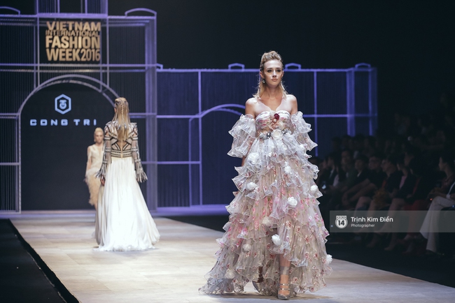 Mẫu 1m54 Fung La cùng Thanh Hằng làm vedette cho Công Trí - Ảnh 15.
