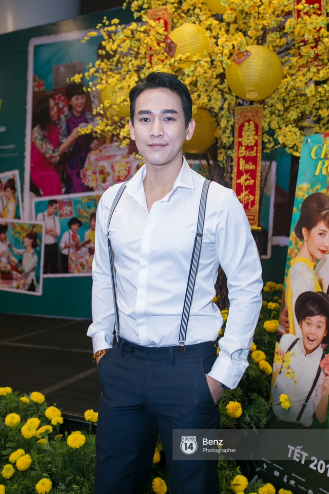 Diễm My 9x nhe răng, trợn mắt bóp cổ Việt Hương giữa họp báo - Ảnh 6. Diễm My 9x nhe răng, trợn mắt bóp cổ Việt Hương giữa họp báo - Ảnh 6.