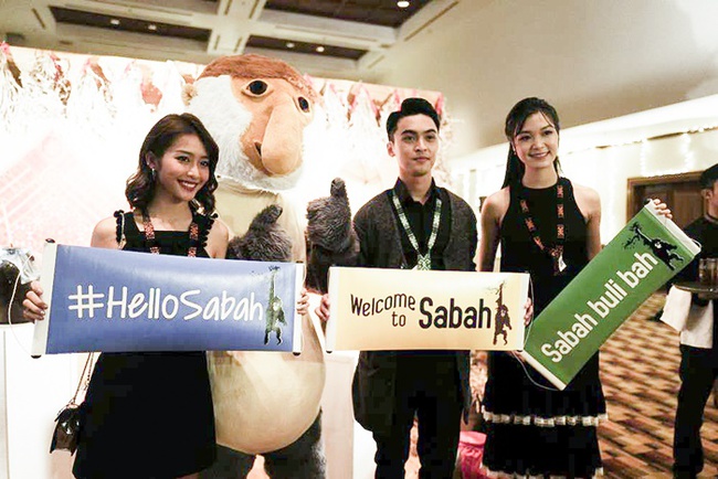 Khả Ngân tự hào tham gia Tuần lễ Asean tại Malaysia cùng loạt nghệ sĩ quốc tế - Ảnh 4.