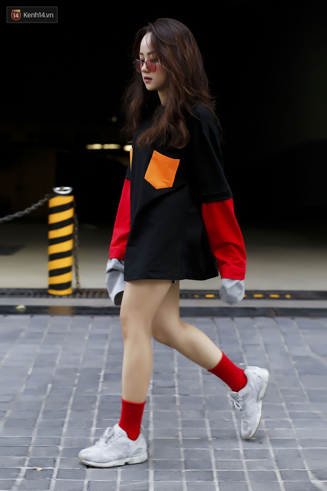 Street style trông sướng cả mắt vì ngập tràn xu hướng hot của giới trẻ 2 miền - Ảnh 1. Street style trông sướng cả mắt vì ngập tràn xu hướng hot của giới trẻ 2 miền - Ảnh 1.