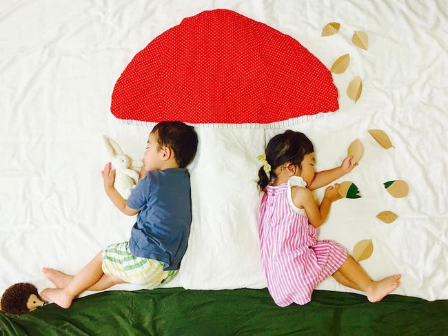 Dù đã ngủ say, cặp sinh đôi này vẫn được mẹ hóa trang cho xinh đừng hỏi - Ảnh 5. Dù đã ngủ say, cặp sinh đôi này vẫn được mẹ hóa trang cho xinh đừng hỏi - Ảnh 5.