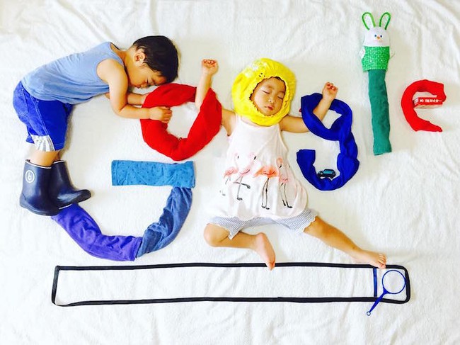 Dù đã ngủ say, cặp sinh đôi này vẫn được mẹ hóa trang cho xinh đừng hỏi - Ảnh 11. Dù đã ngủ say, cặp sinh đôi này vẫn được mẹ hóa trang cho xinh đừng hỏi - Ảnh 11.