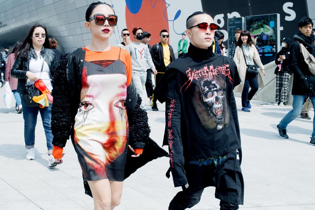 Tóc Tiên và Kelbin Lei phá đảo Seoul Fashion Week ngày 4 với style siêu ngầu - Ảnh 2.