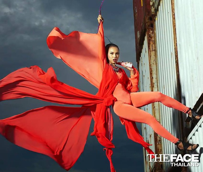 Nhìn giải thưởng của The Face Thái, khán giả lại thắc mắc Quán quân Việt Nam đã nhận được gì? - Ảnh 7. Nhìn giải thưởng của The Face Thái, khán giả lại thắc mắc Quán quân Việt Nam đã nhận được gì? - Ảnh 7.