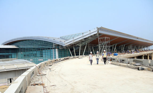 Chùm ảnh: Cận cảnh nhà ga hành khách quốc tế hơn 3.500 tỷ đồng sắp hoàn thành ở Đà Nẵng - Ảnh 16.