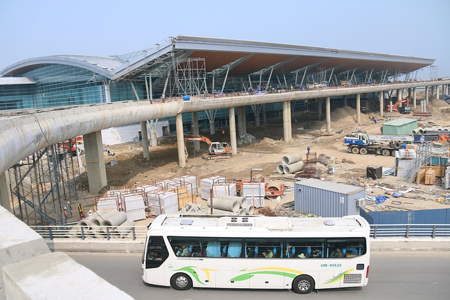 Chùm ảnh: Cận cảnh nhà ga hành khách quốc tế hơn 3.500 tỷ đồng sắp hoàn thành ở Đà Nẵng - Ảnh 12.