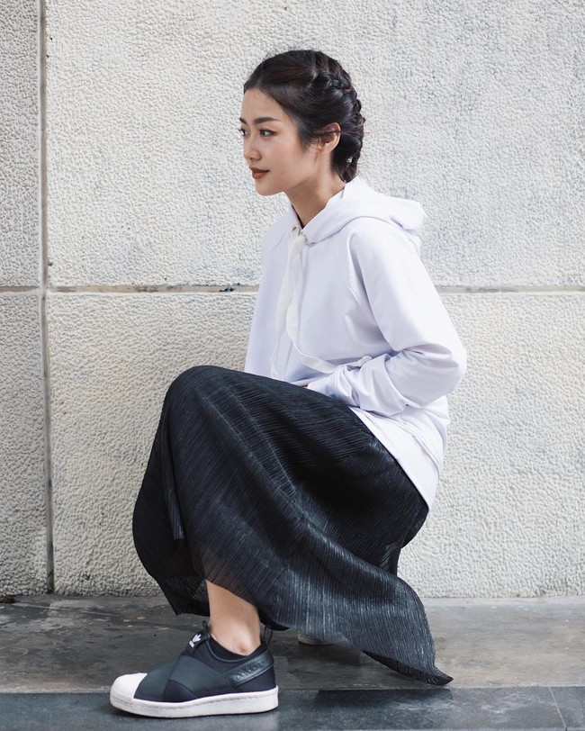 6 xu hướng hot rần rần trong các bức hình OOTD của giới trẻ Việt đầu năm 2017 - Ảnh 11. 6 xu hướng hot rần rần trong các bức hình OOTD của giới trẻ Việt đầu năm 2017 - Ảnh 11.