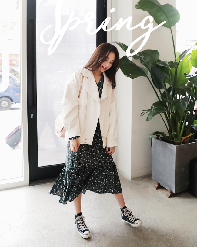 5 công thức mix váy hoa xinh đáo để nàng nào cũng nên thuộc nằm lòng - Ảnh 11. 5 công thức mix váy hoa xinh đáo để nàng nào cũng nên thuộc nằm lòng - Ảnh 11.