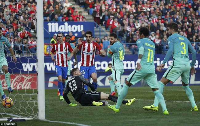 Người hùng Messi giúp Barca tạm chiếm ngôi số 1 của Real Madrid - Ảnh 10.