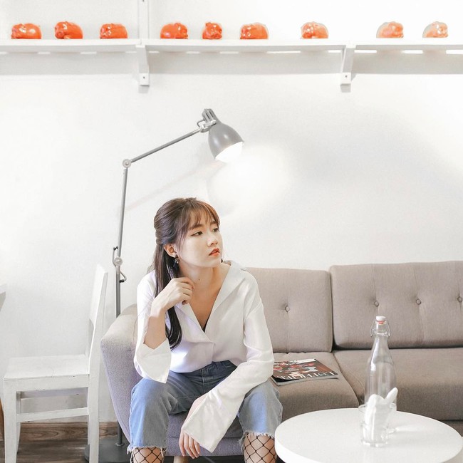 6 xu hướng hot rần rần trong các bức hình OOTD của giới trẻ Việt đầu năm 2017 - Ảnh 14. 6 xu hướng hot rần rần trong các bức hình OOTD của giới trẻ Việt đầu năm 2017 - Ảnh 14.