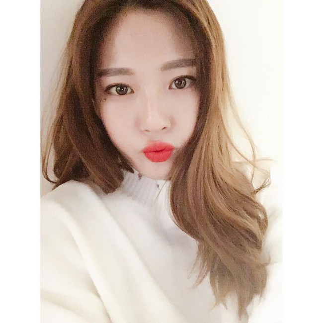 Dù vật đổi sao dời, con gái Việt vẫn mê đắm 6 màu son đình đám này của MAC - Ảnh 18. Dù vật đổi sao dời, con gái Việt vẫn mê đắm 6 màu son đình đám này của MAC - Ảnh 18.