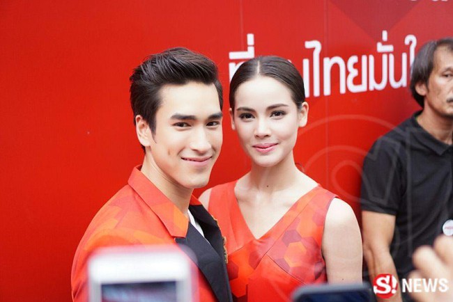 Nadech thân mật không rời Yaya tại sự kiện, lên tiếng về tin đồn có tình mới - Ảnh 4.