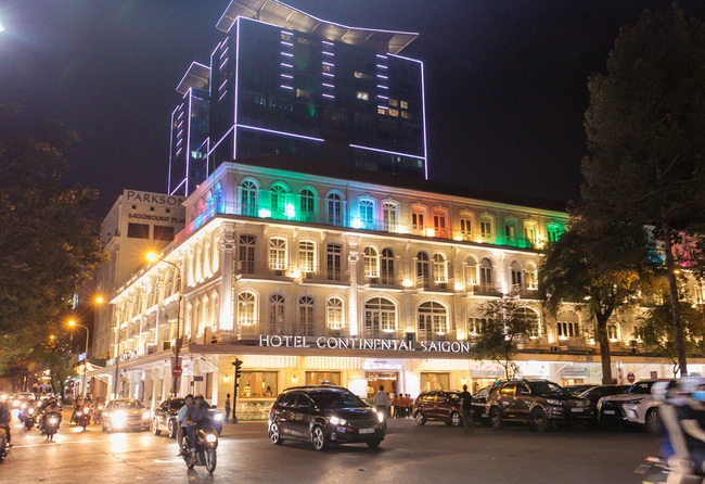 Ngắm Hà Nội - Sài Gòn: Trước và sau khi các điểm nổi tiếng đồng loạt tắt đèn nhân 10 năm Giờ Trái Đất - Ảnh 15.