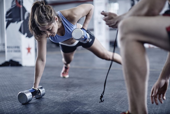 2 hiểu lầm tai hại khiến bạn tập gym... như điên mà vẫn cứ béo - Ảnh 2. 2 hiểu lầm tai hại khiến bạn tập gym... như điên mà vẫn cứ béo - Ảnh 2.