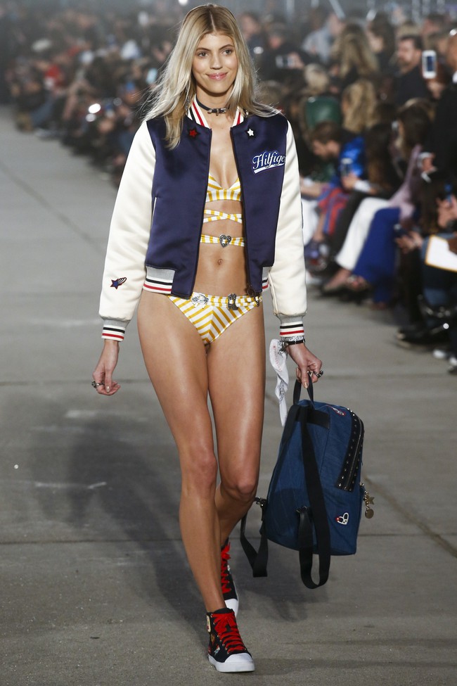 Cùng dự show Tommy Hilfiger, Jessica Jung được Vogue khen nổi bật không kém Lady Gaga - Ảnh 10. Cùng dự show Tommy Hilfiger, Jessica Jung được Vogue khen nổi bật không kém Lady Gaga - Ảnh 10.