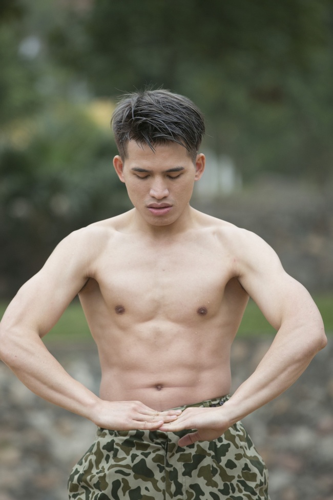 Quốc Thiên khoe body cơ bắp, nam tính trong show thực tế mới - Ảnh 5.